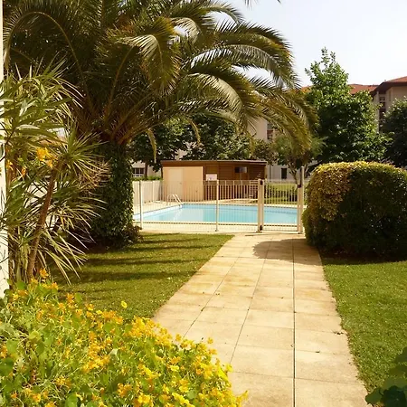 B9427 T2 Avec Piscine & Parking Gare Du Midi Appartement *